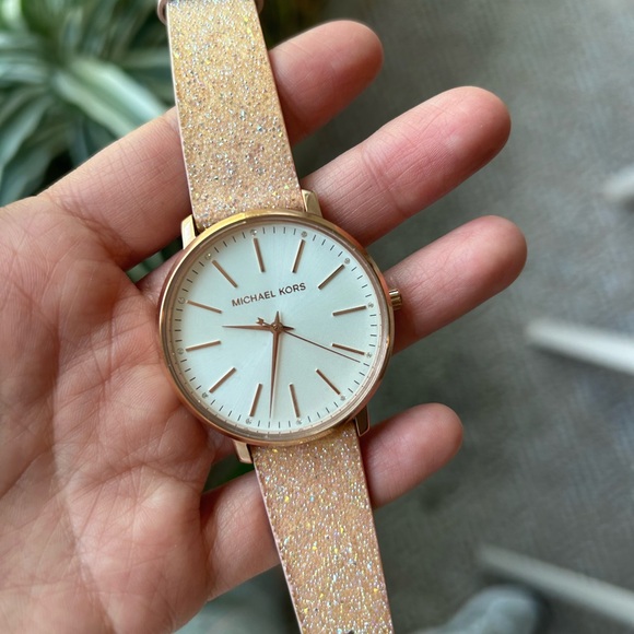 Michael Kors Rose Gold Glitter Women's Watch - Picture 1 of 6